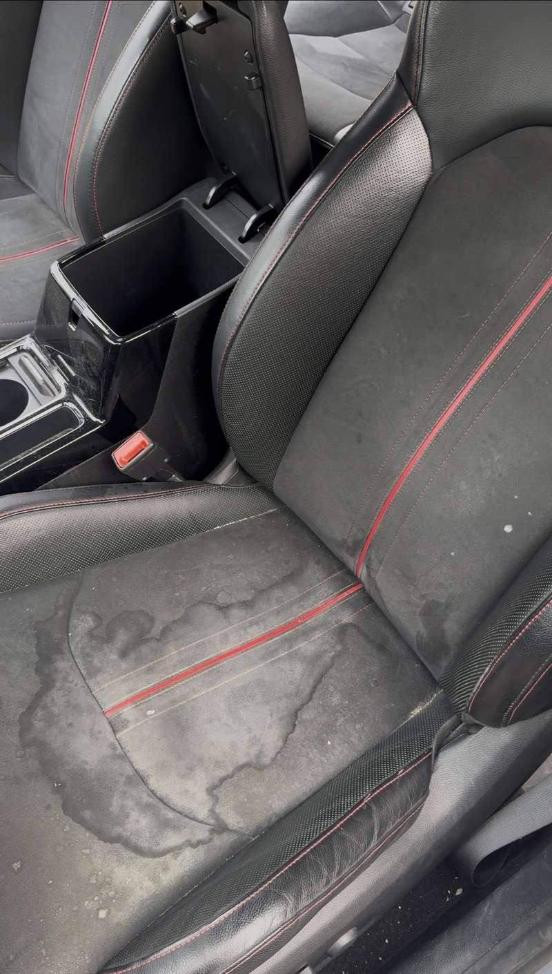 Nachher: Kia Ceed GT Innenraum nach der Innenreinigung durch GlanzWerk Celle